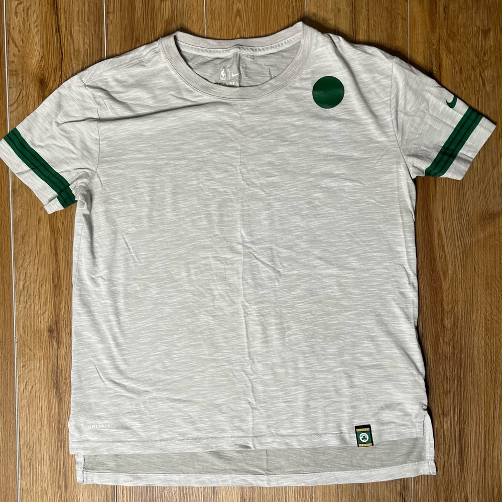 Boston Celtics Nike Dri Fit Apparel Shirt MEDIUM NWOT